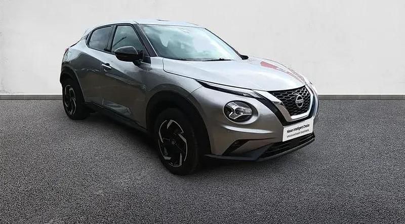 Usado Nissan Juke N-Connecta 114 CV (83 kW) 2024 Diamond silver (metalizado) SUV