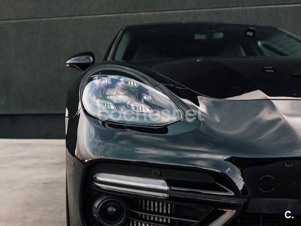 Usado Porsche Panamera Turbo 520 CV (382 kW) 2017 Negro Berlina