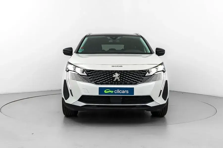 Usado Peugeot 5008 Allure 130 CV (95 kW) 2021 Blanco SUV