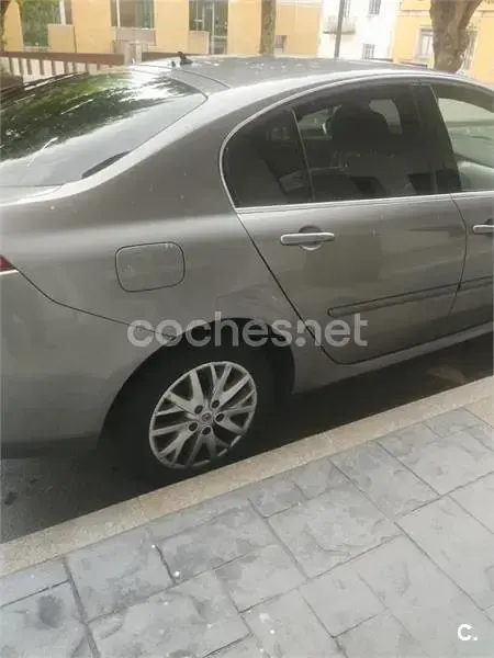 Usado Renault Laguna III Bose Edition 131 CV (96 kW) 2013 Gris / plata Berlina