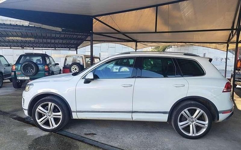 Usado VW Touareg R-line 262 CV (192 kW) 2015 Blanco SUV