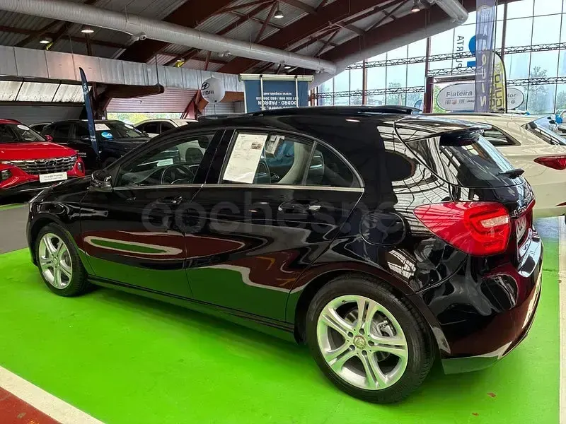 Usado Mercedes A200 Urban 136 CV (100 kW) 2014 Negro Berlina