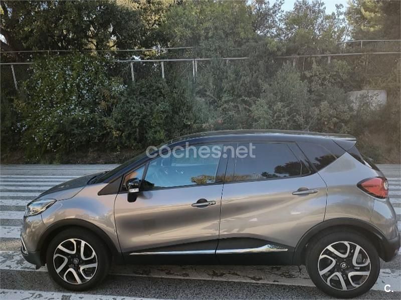 Gris / plata Usado 2017 Renault Captur Zen SUV | 9500 € (Buen precio) - Imagen 1/4