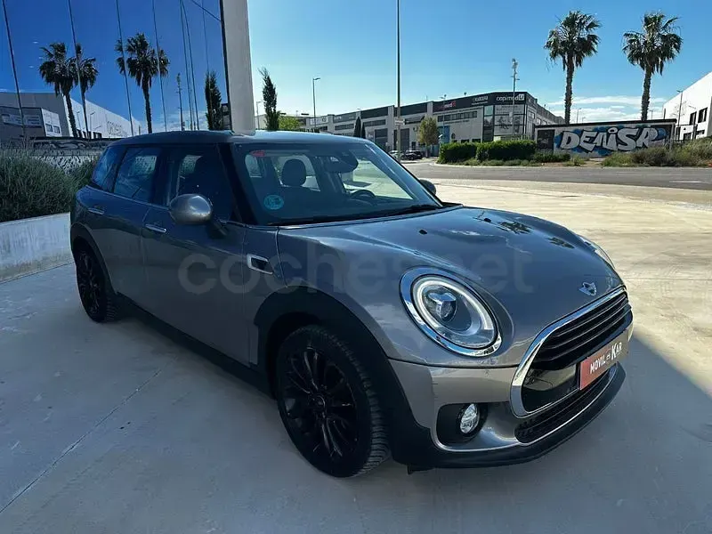 Usado Mini Cooper D Clubman 150 CV (110 kW) 2016 Gris / plata Familiar