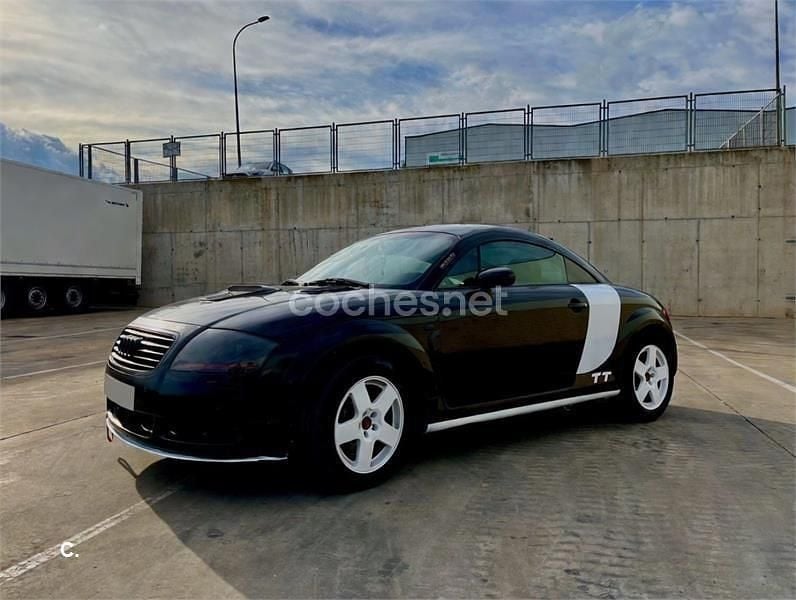 Usado Audi TT Sport 180 CV (132 kW) 2001 Negro Coupe