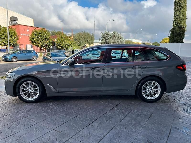 Usado BMW 518 M Sport 150 CV (110 kW) 2022 Gris / plata Familiar
