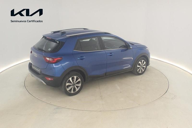 Usado Kia Stonic 100 CV (73 kW) 2024 Sporty blue SUV