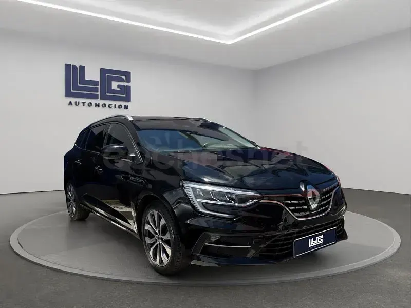 Usado Renault Mégane GrandTour Zen 140 CV (102 kW) 2023 Negro Familiar