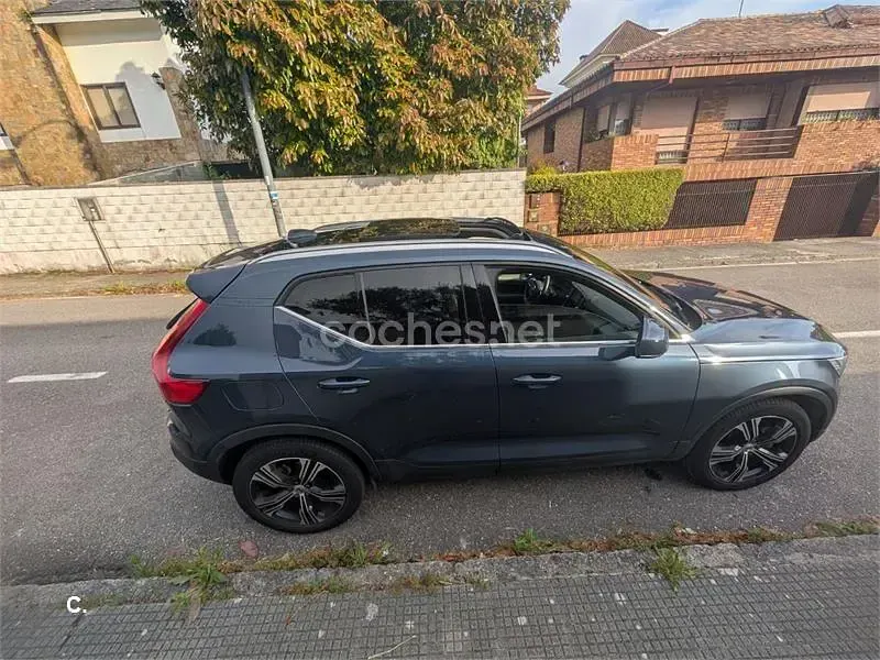 Usado Volvo XC40 190 CV (139 kW) 2019 Azul SUV