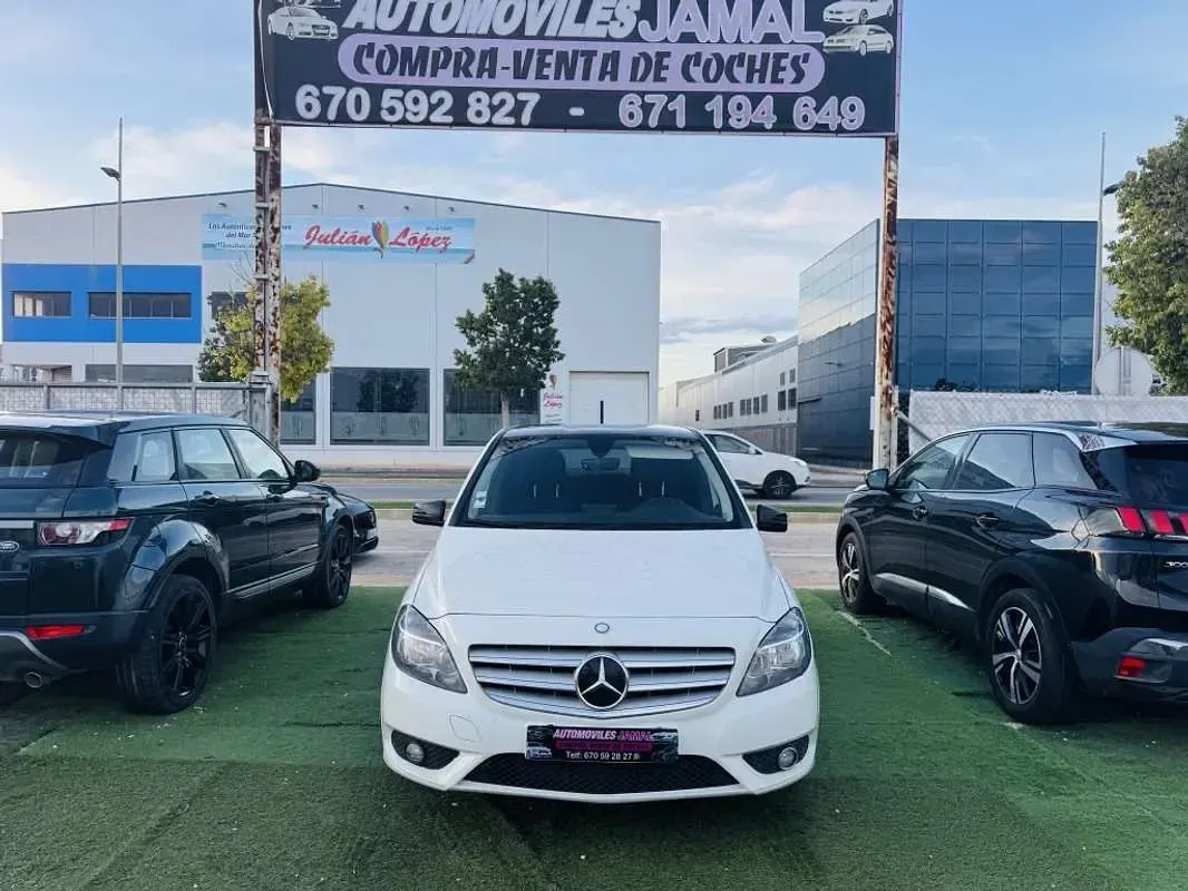 Usado Mercedes B200 136 CV (100 kW) 2013 Monovolumen