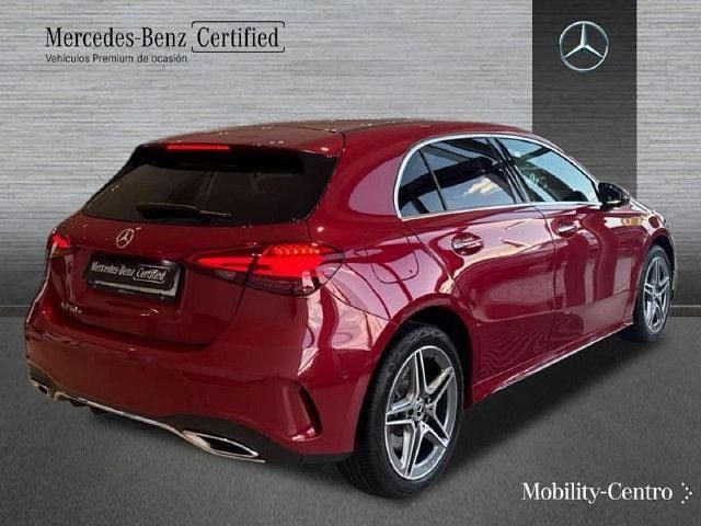 Usado Mercedes A250 AMG line 218 CV (160 kW) 2024 Manufaktur rojo patagonia Berlina