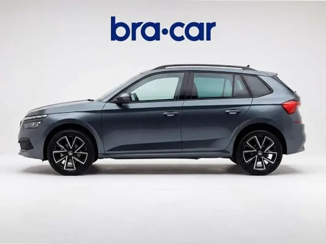 Usado Skoda Kamiq Sport 116 CV (85 kW) 2024 Gris SUV