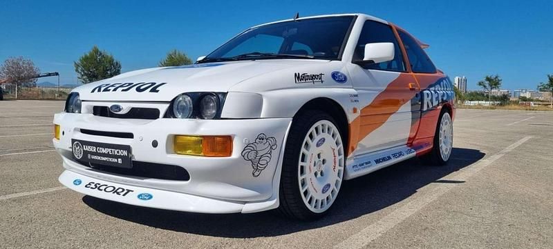 Usado Ford Escort RS 150 CV (110 kW) 1992 Blanco Utilitario