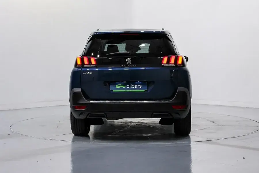 Usado Peugeot 5008 Allure 130 CV (95 kW) 2023 SUV