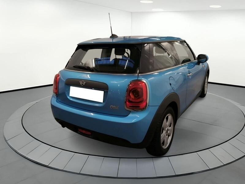 Usado Mini ONE 102 CV (75 kW) 2019 Azul Utilitario