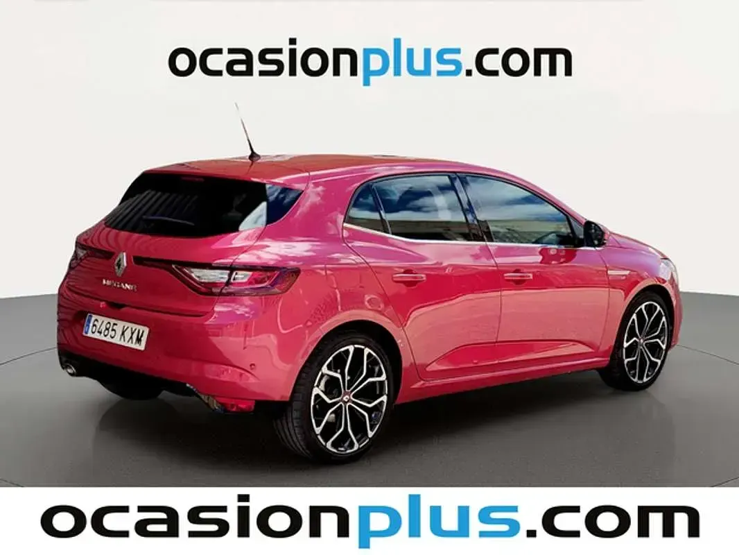 Usado Renault Mégane Zen 140 CV (102 kW) 2019 Rojo Utilitario