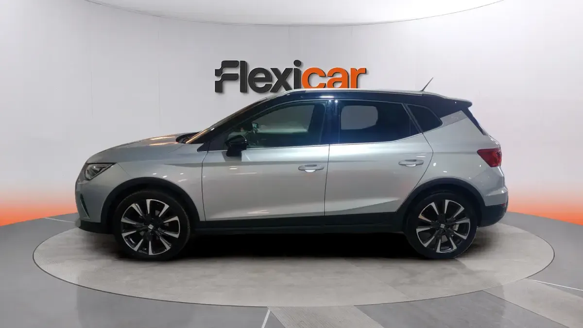 Usado Seat Arona FR 150 CV (110 kW) 2024 Gris SUV