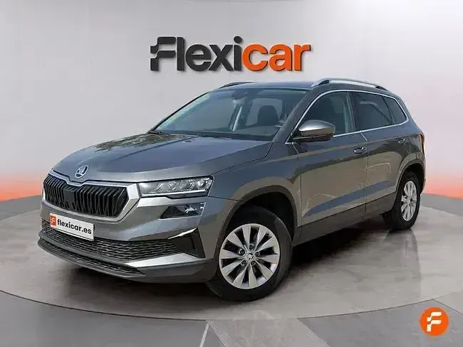 Usado Skoda Karoq Ambition 150 CV (110 kW) 2022 Gris SUV