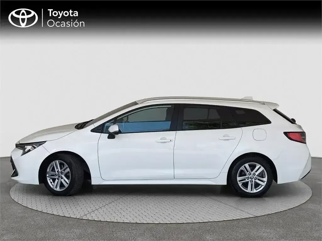 Usado Toyota Corolla Active 122 CV (89 kW) 2022 Blanco Familiar