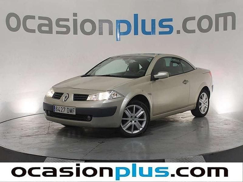 Usado Renault Mégane Cabriolet Privilege 120 CV (88 kW) 2005 Beige Descapotable