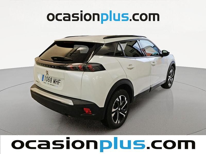 Usado Peugeot 2008 Allure 100 CV (73 kW) 2023 Blanco SUV