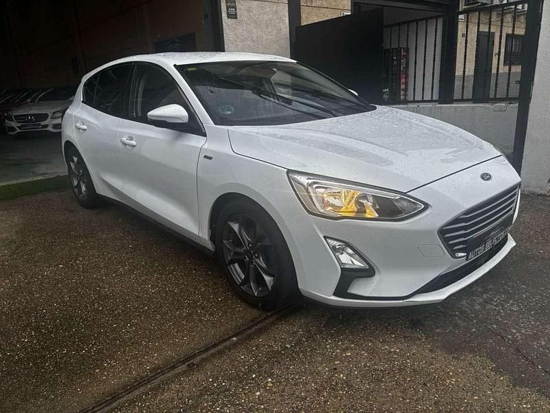 Usado Ford Focus ST-Line 120 CV (88 kW) 2019 Blanco Utilitario
