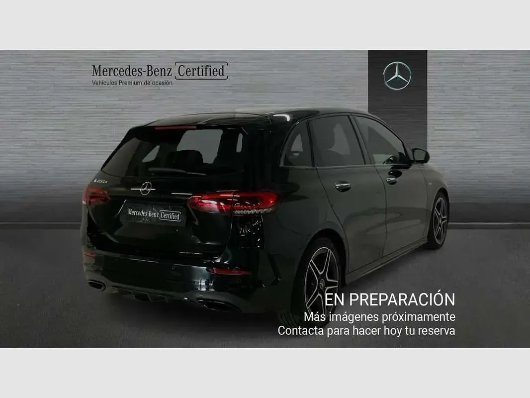 Usado Mercedes B220 190 CV (139 kW) 2022 Negro Utilitario