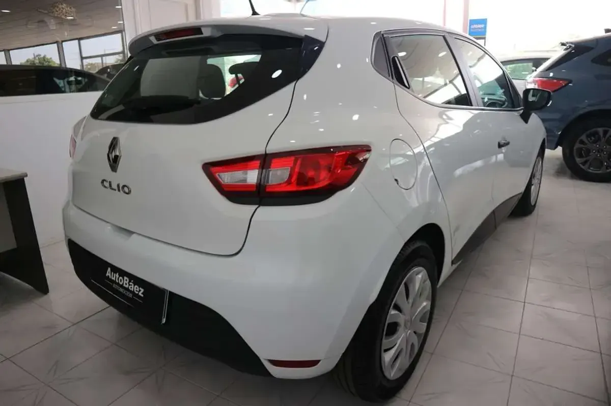 Usado Renault Clio Business 90 CV (66 kW) 2019 Blanco Utilitario