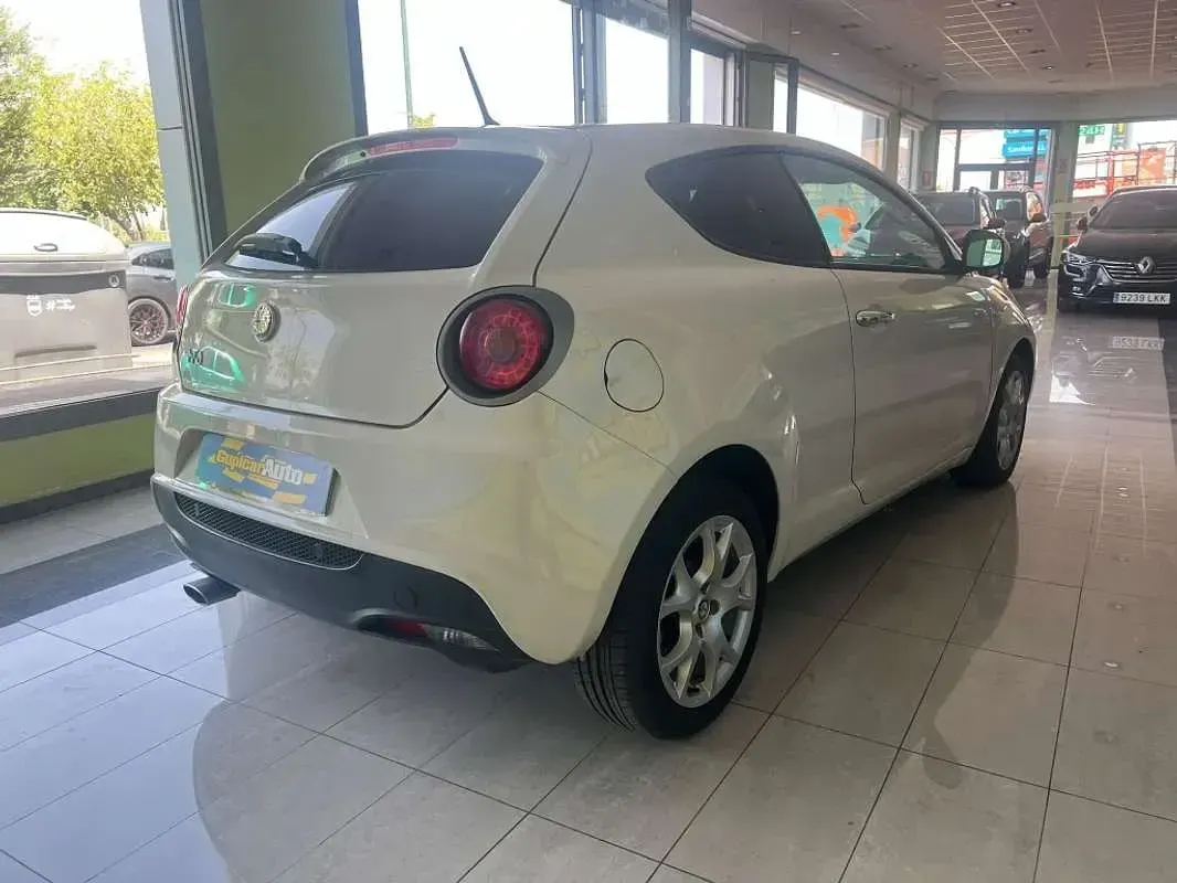 Usado Alfa Romeo MiTo 95 CV (69 kW) 2010 Blanco Utilitario