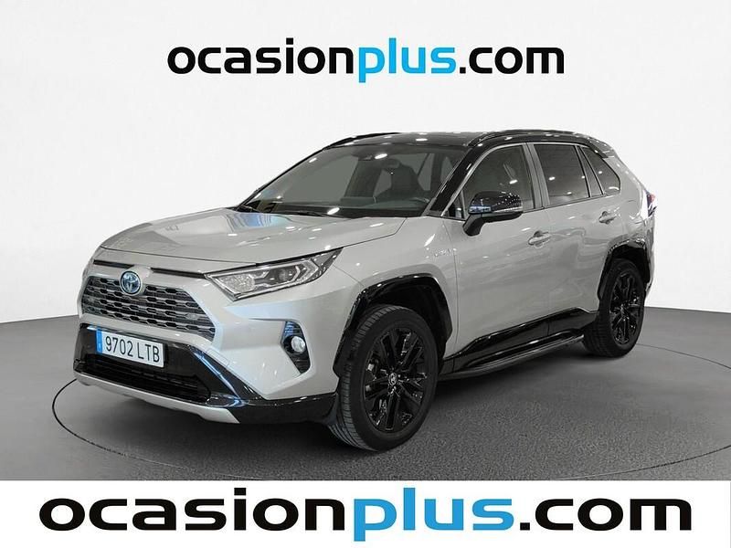 Gris plata Usado 2021 Toyota RAV4 Style SUV | 33.628 € (Un poco caro) - Imagen 1/4