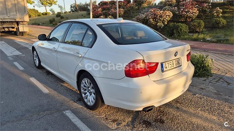 Usado BMW 320 177 CV (130 kW) 2009 Blanco Berlina