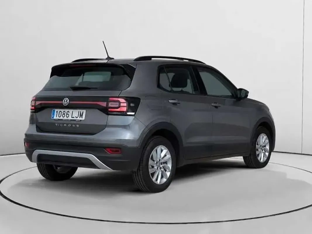 Usado VW T-Cross Advance 116 CV (85 kW) 2020 Gris SUV