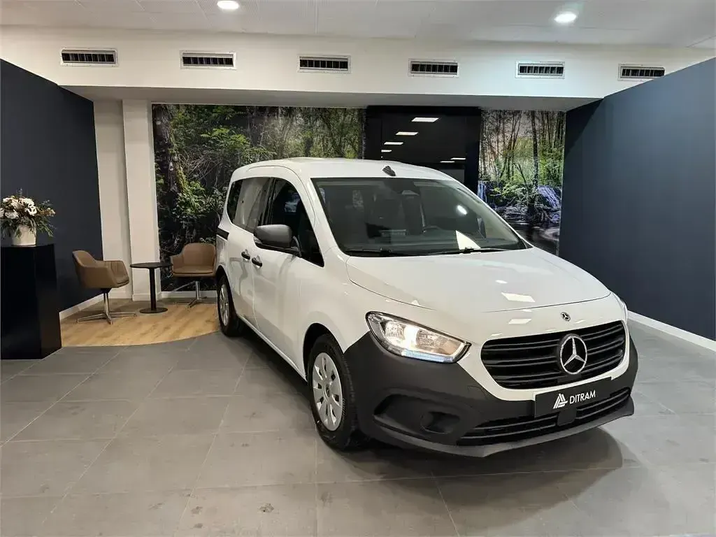 Nuevo Mercedes Citan 110 95 CV (69 kW) 2026 Blanco Monovolumen