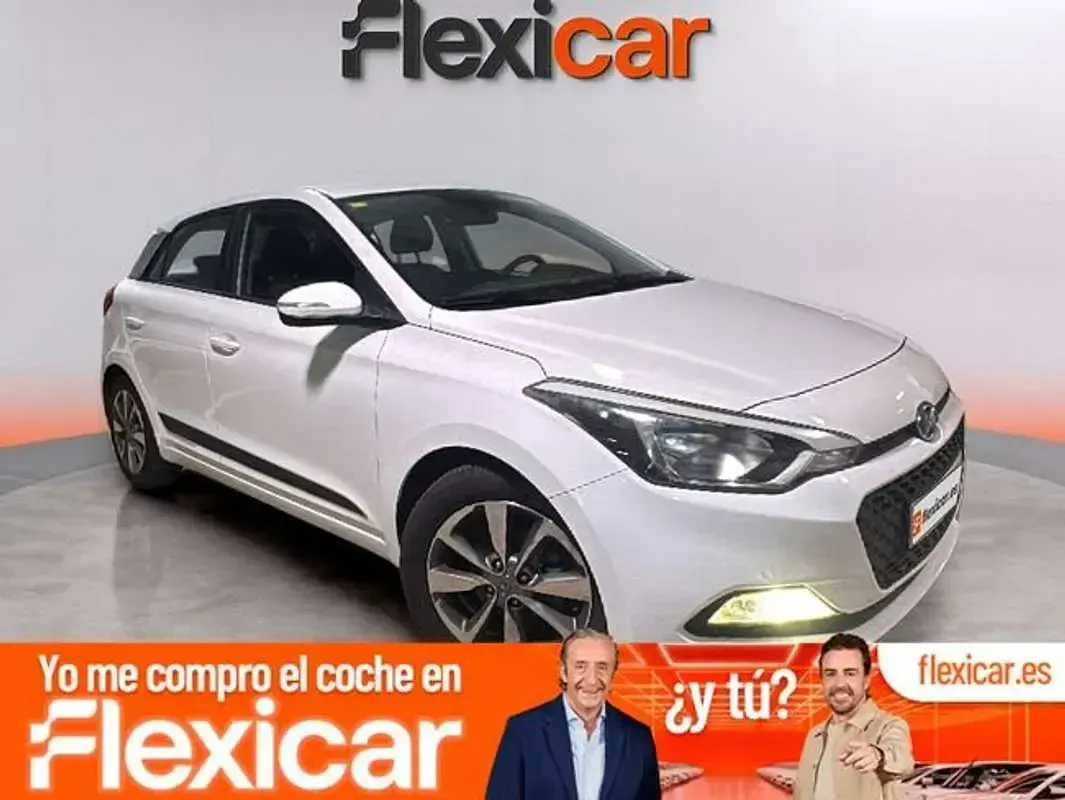 Usado Hyundai i20 101 CV (74 kW) 2015 Berlina