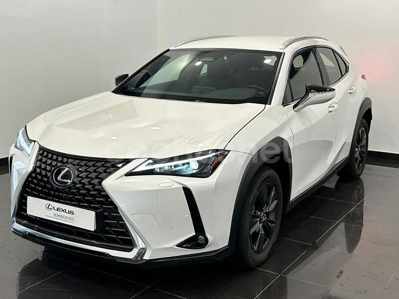 Blanco Usado 2024 Lexus UX SUV | 35.900 € - Imagen 1/4