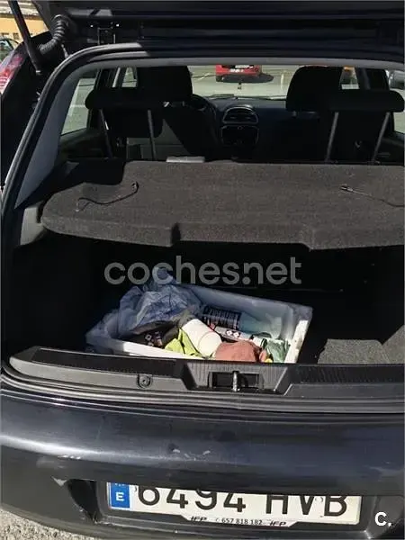 Usado Fiat Punto Easy 69 CV (50 kW) 2013 Negro Utilitario