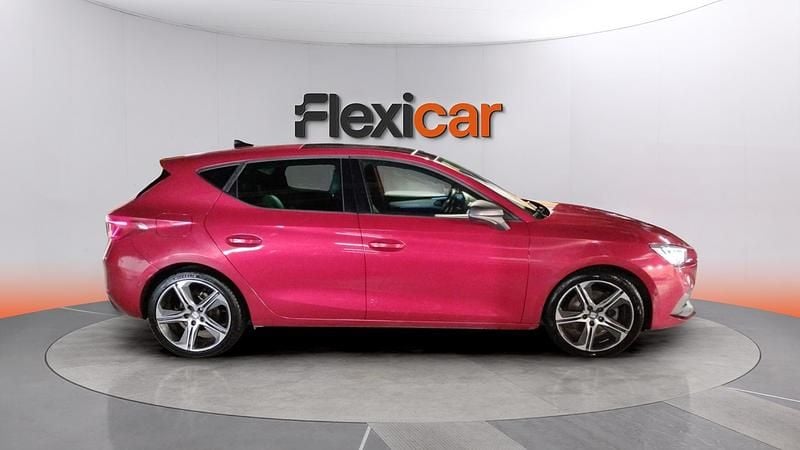 Usado Seat Leon FR 150 CV (110 kW) 2021 Rojo Berlina