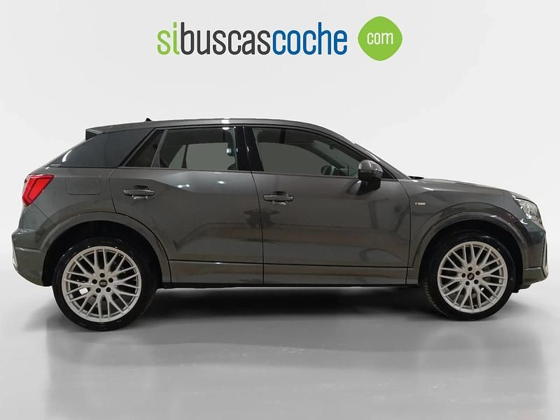 Usado Audi Q2 150 CV (110 kW) 2025 Gris/plata SUV