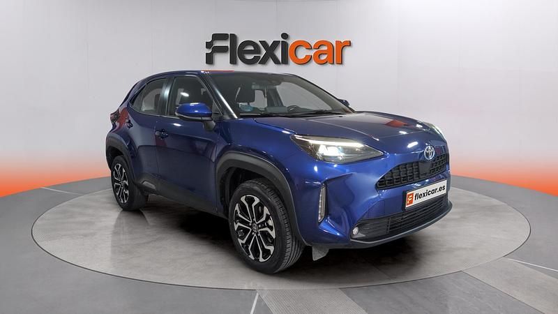Usado Toyota Yaris Hybrid Active 116 CV (85 kW) 2022 Azul