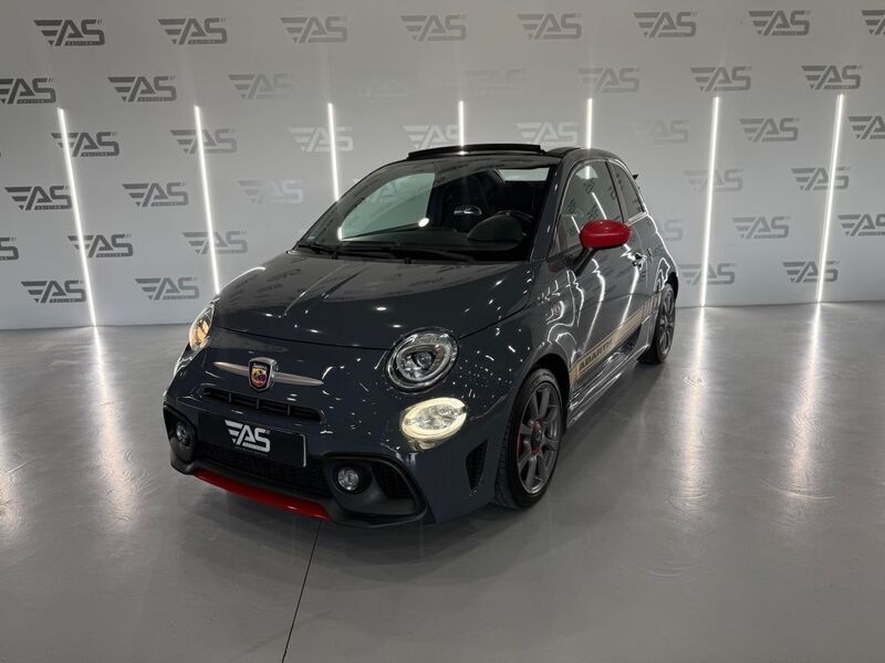 Gris Usado 2017 Abarth 595 Turismo Utilitario | 15.900 € (Un poco caro) - Imagen 1/4