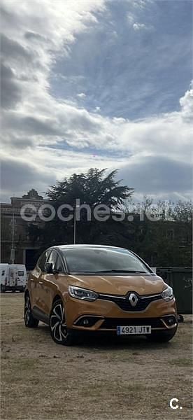 Usado Renault Scénic III Edition One 130 CV (95 kW) 2016 Naranja Monovolumen