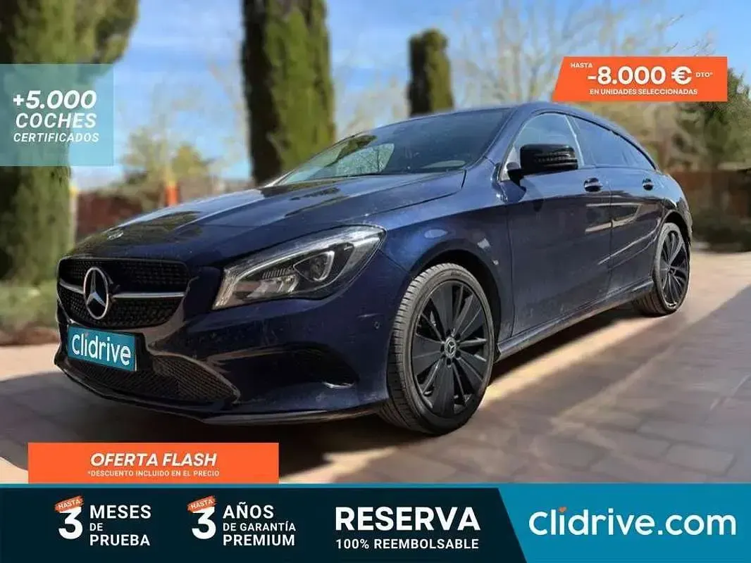 Usado Mercedes CLA180 122 CV (89 kW) 2017 Azul Berlina