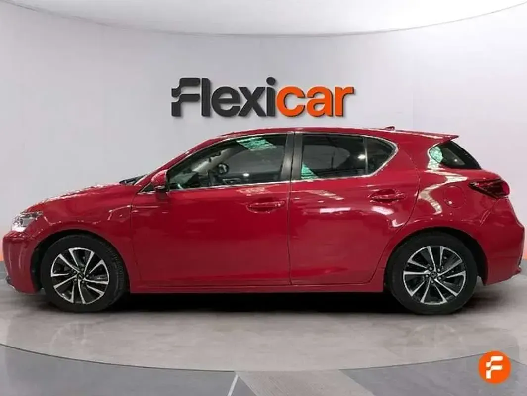 Usado Lexus CT200h 136 CV (100 kW) 2018 Rojo Berlina