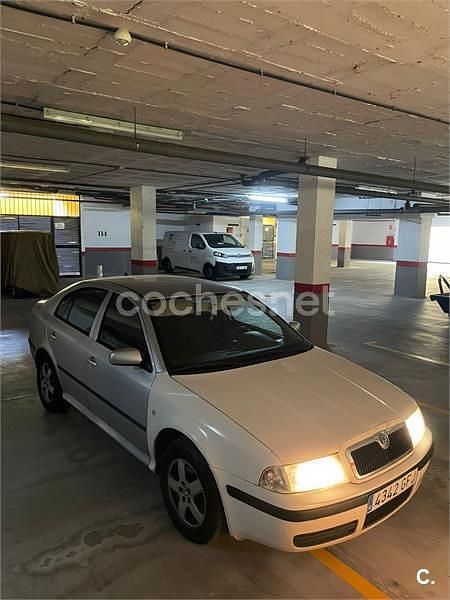 Gris / plata Usado 2008 Skoda Octavia Berlina | 2500 € (Super precio) - Imagen 1/4