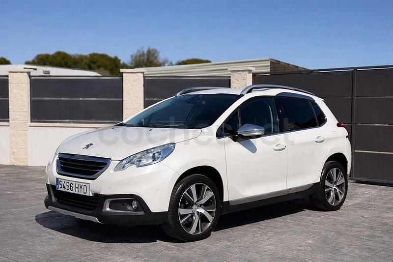 Usado Peugeot 2008 Allure 92 CV (67 kW) 2014 Blanco SUV
