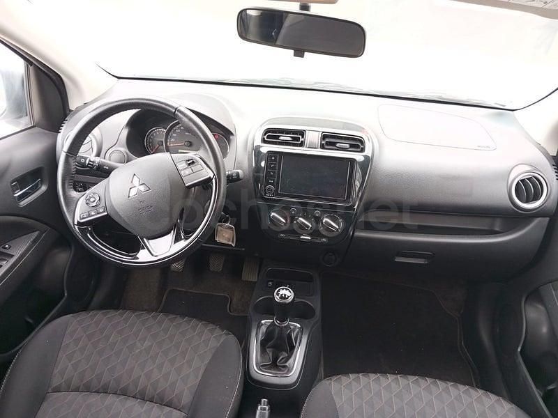 Usado Mitsubishi Space Star Motion 71 CV (52 kW) 2022 Gris / plata Utilitario