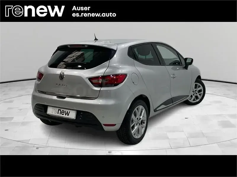 Usado Renault Clio IV LIMITED 90 CV (66 kW) 2019 Gris / plata Berlina