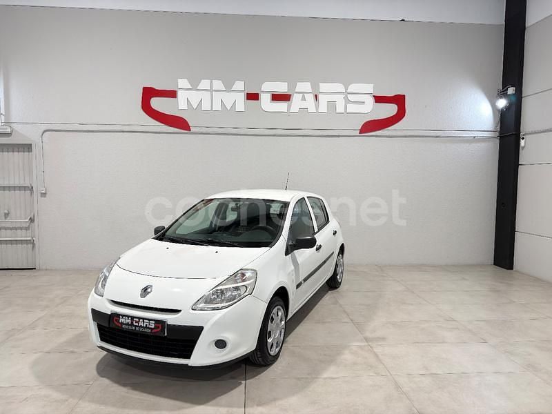 Blanco Usado 2011 Renault Clio II Business Berlina | 5500 € (Precio justo) - Imagen 1/4
