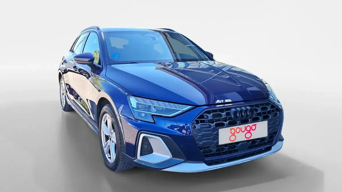 Usado Audi A3 Advanced 150 CV (110 kW) 2025 Azul Berlina