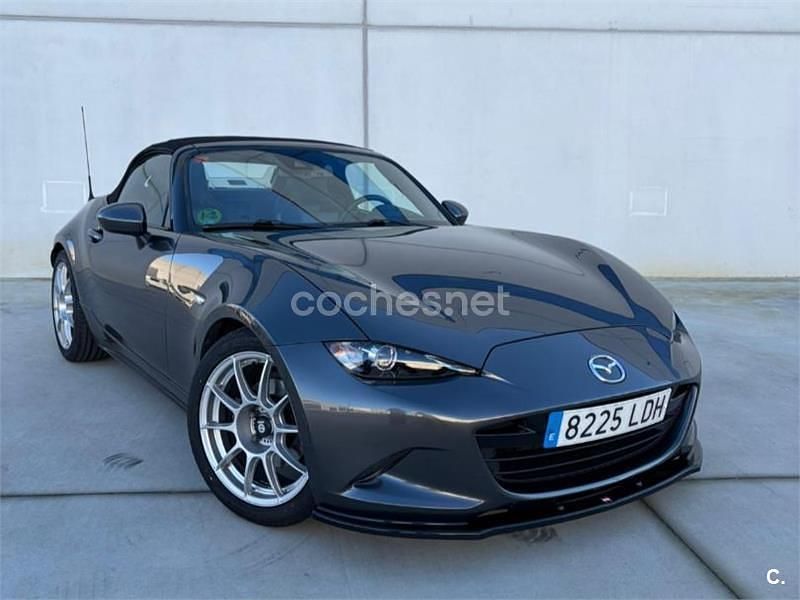 Usado Mazda MX5 Inclusive 184 CV (135 kW) 2019 Gris / plata Descapotable